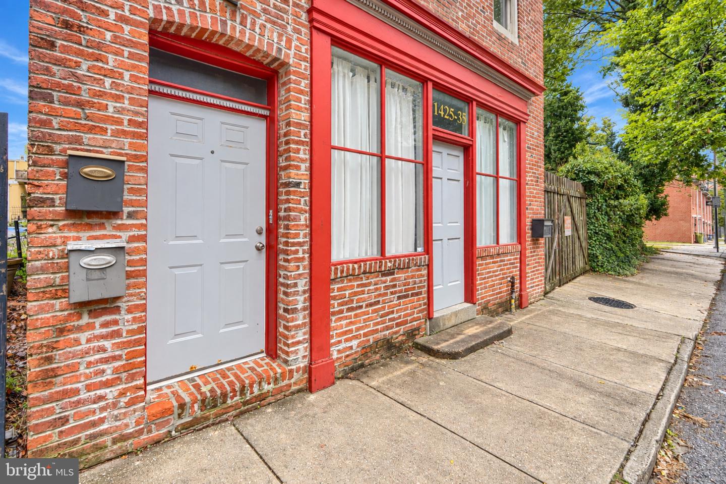 1425 E Fairmount Ave #3 — photo