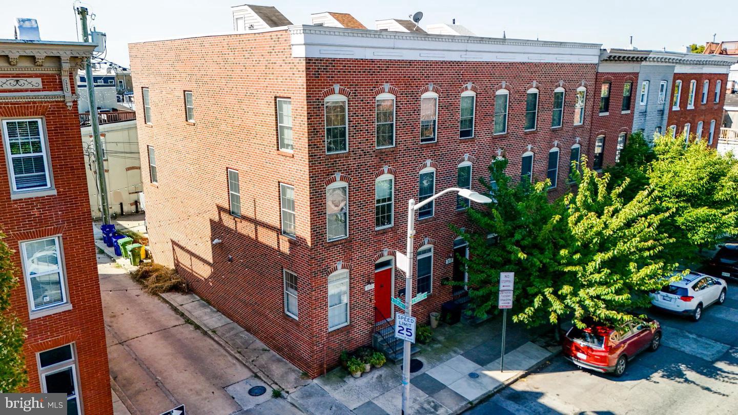 2119 E Fairmount Ave — photo