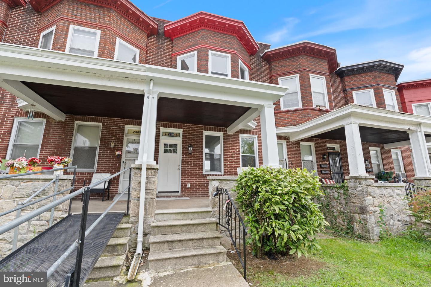 2511 W Lafayette Ave. — photo