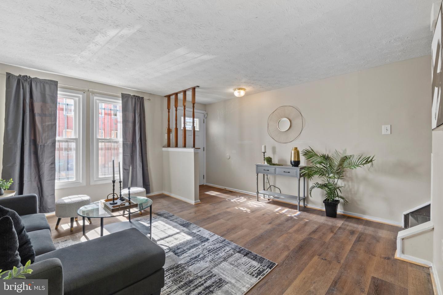 1115 Argyle Ave — photo