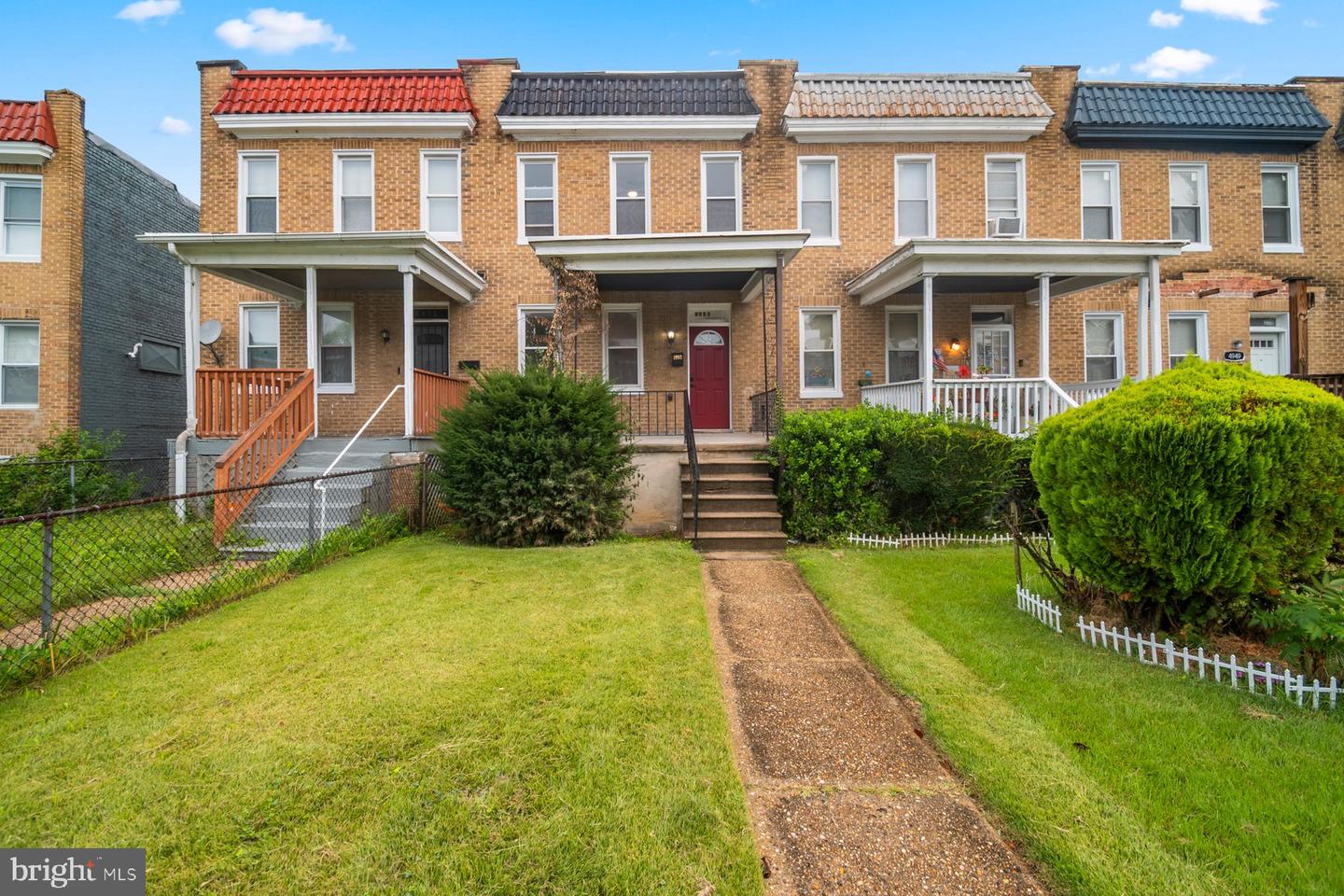 4953 Edgemere Ave — photo