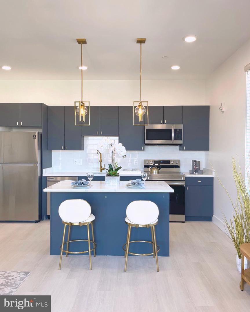520 S Caroline St #206 — photo