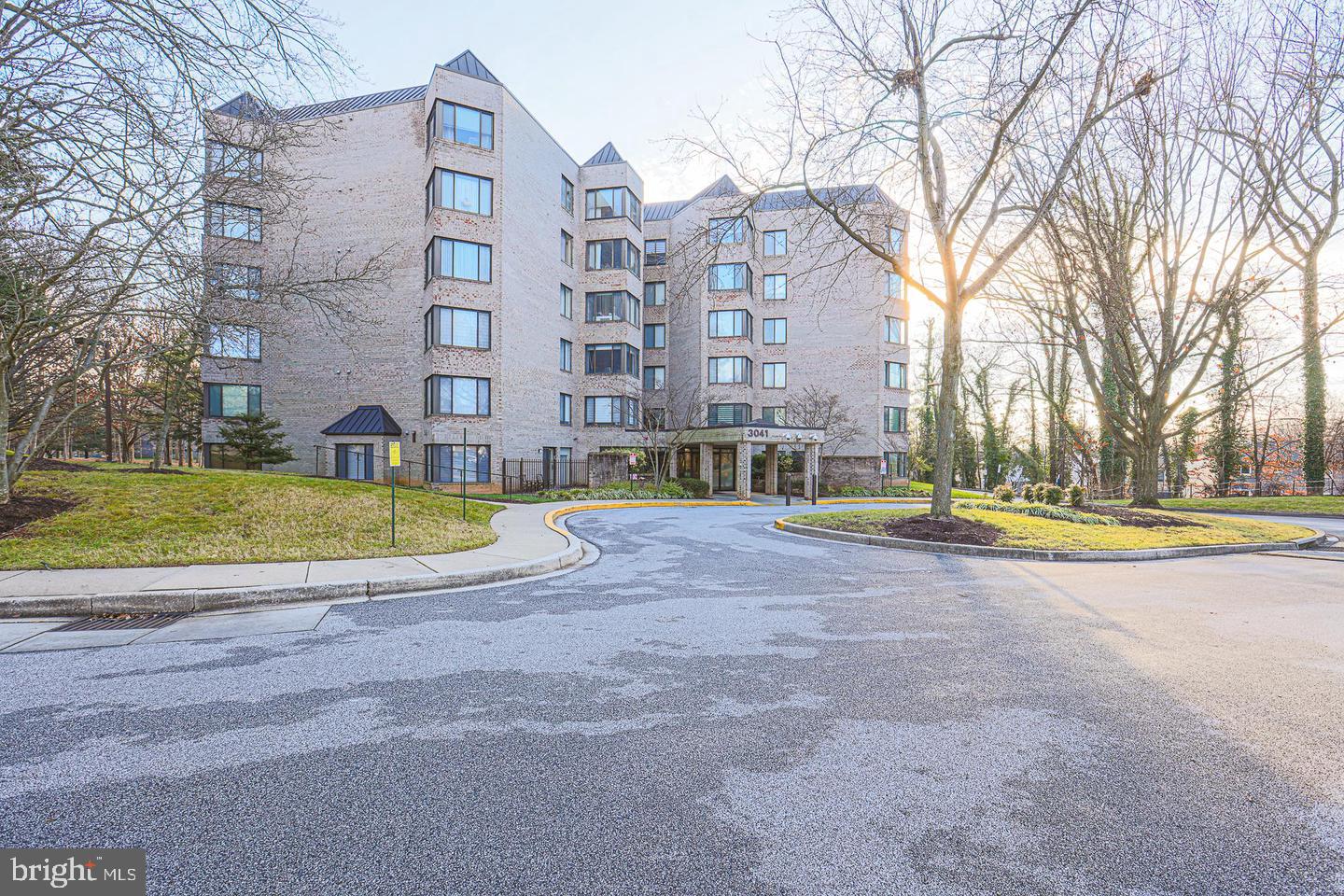 3041 Fallstaff Rd #405D — photo