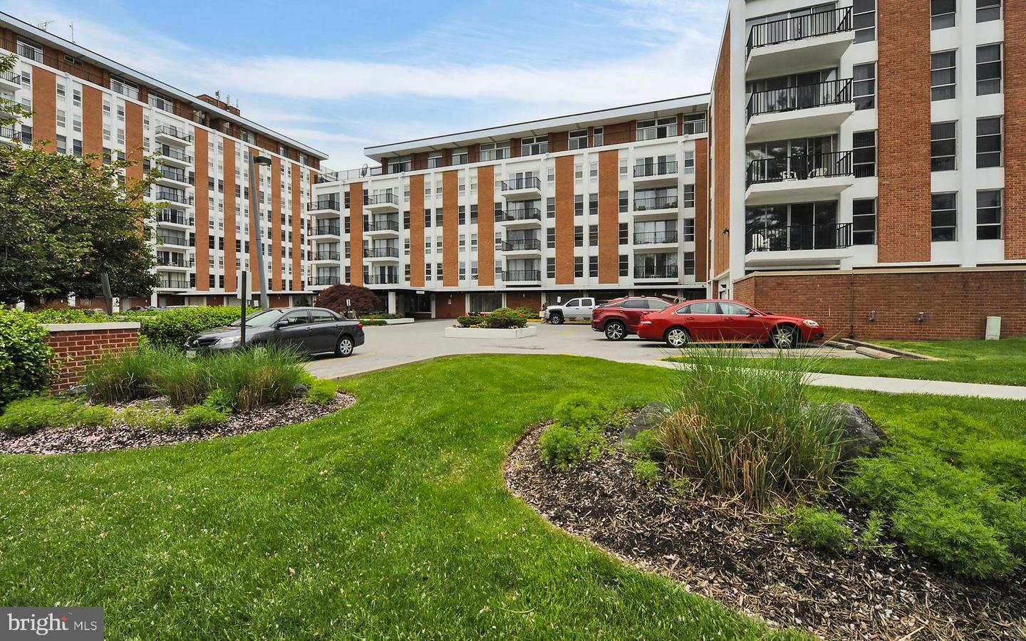 6606 Park Heights Ave #615 — photo