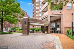 3704 Charles St N #805 — photo