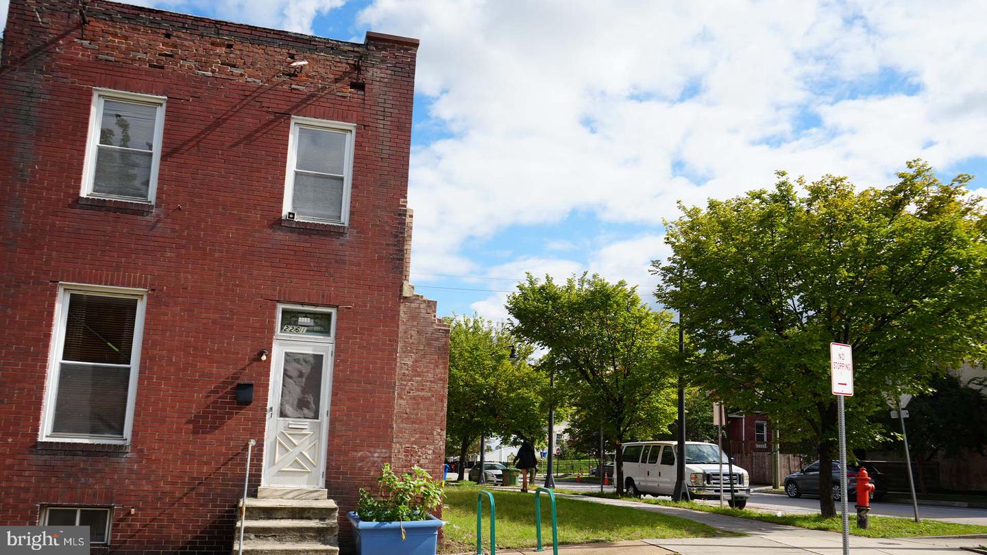 2261 Sidney Ave — photo