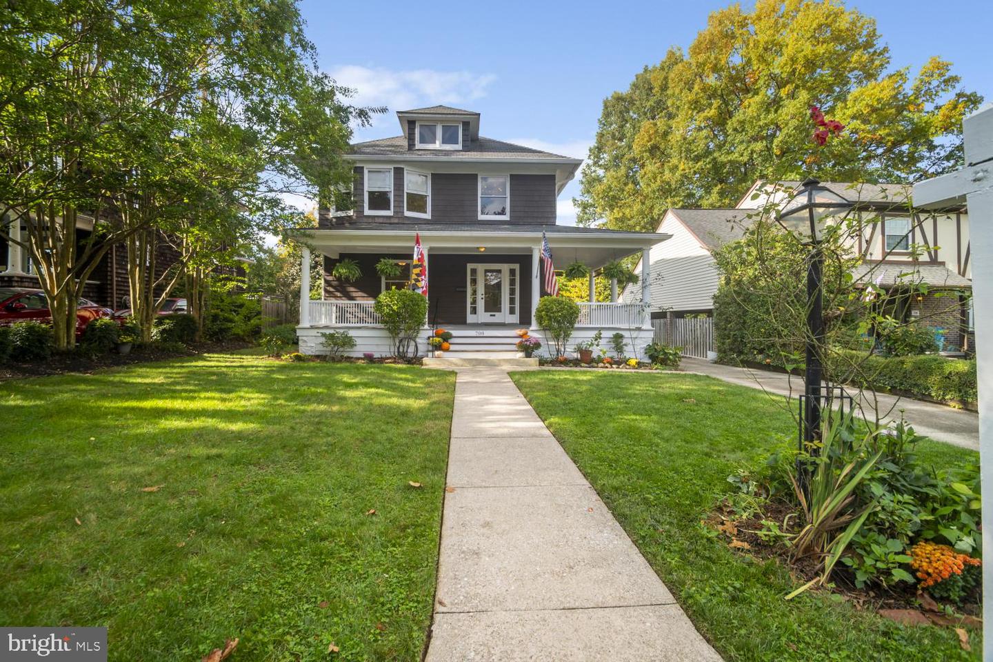 708 Hunting Pl — photo