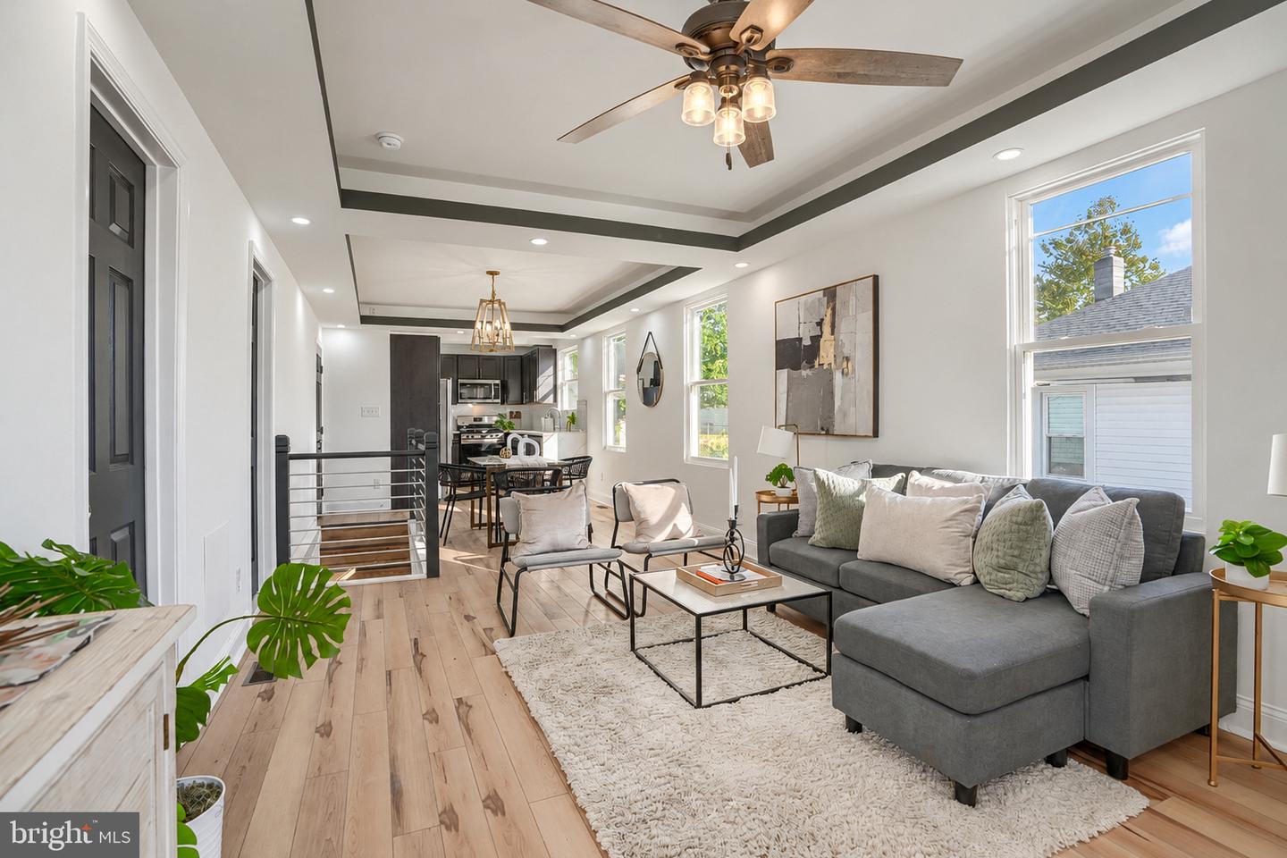 5615 Plymouth Rd — photo