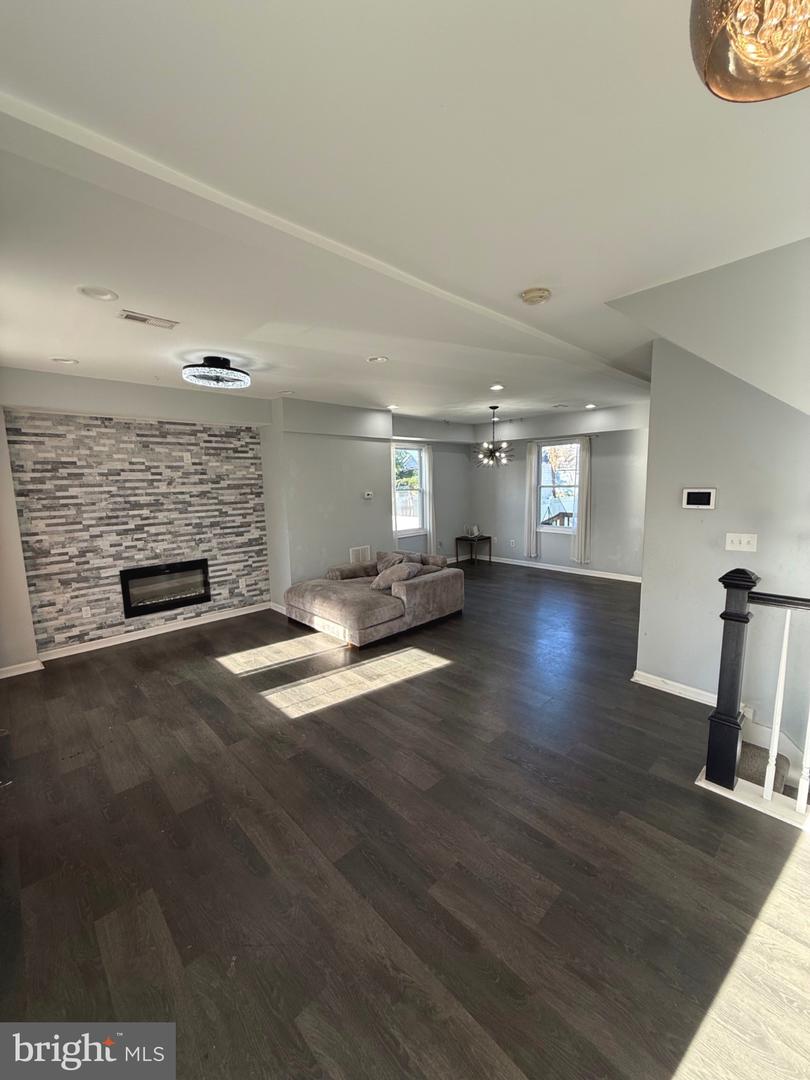 3606 Howard Park Ave — photo