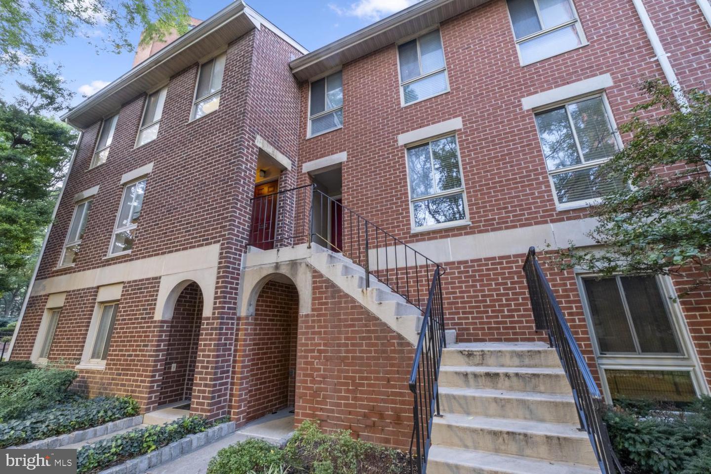 20 Andrew Pl #R125 — photo