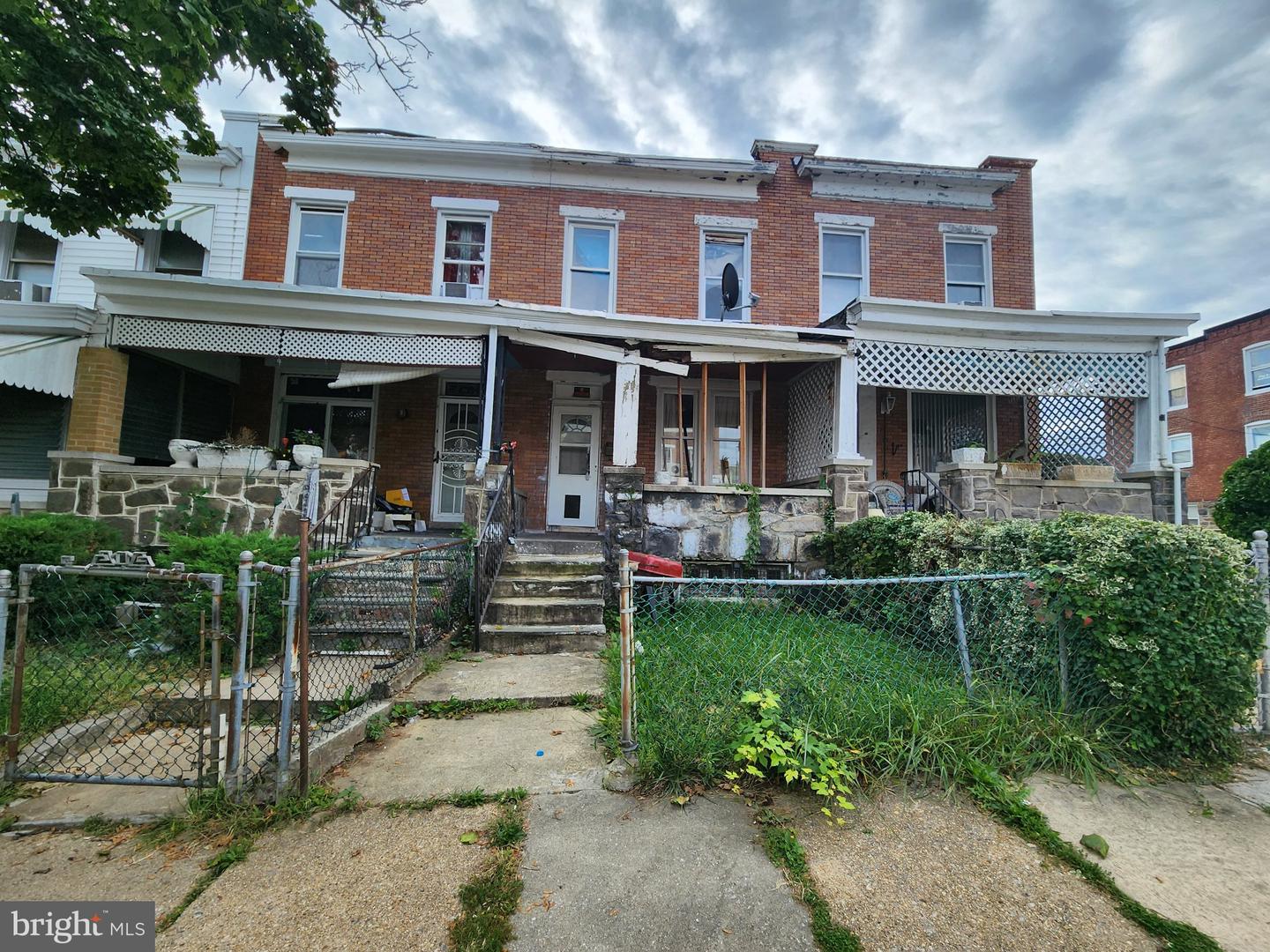 203 N Monastery Ave — photo