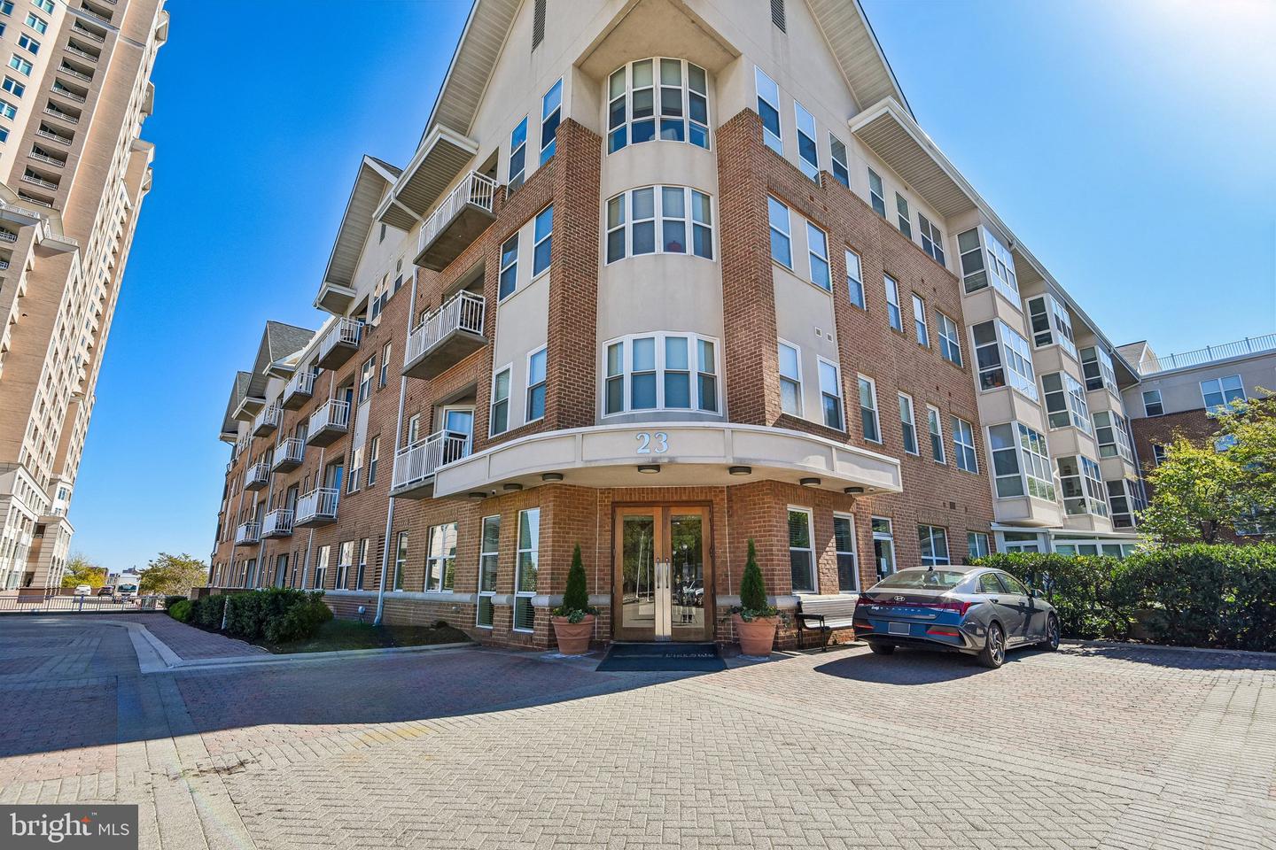 23 Pierside Dr #124 — photo