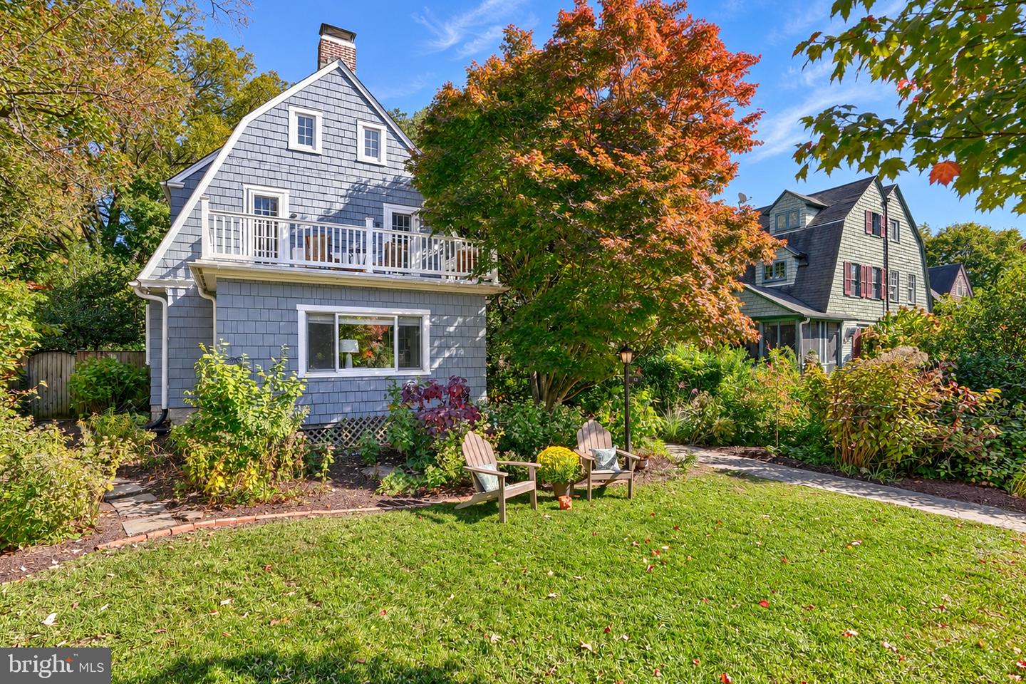 115 Hawthorn Rd — photo