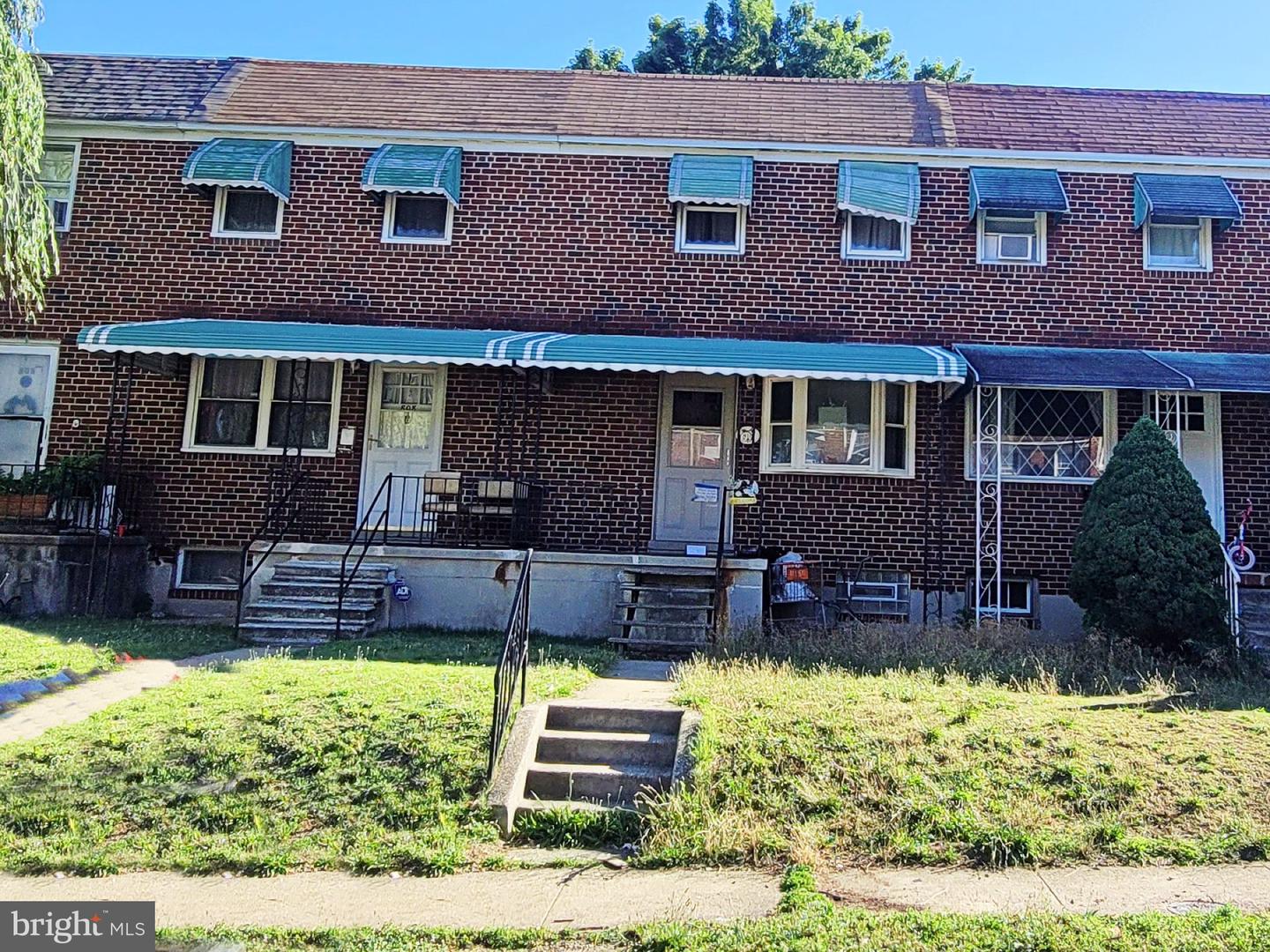 810 Washburn Ave — photo