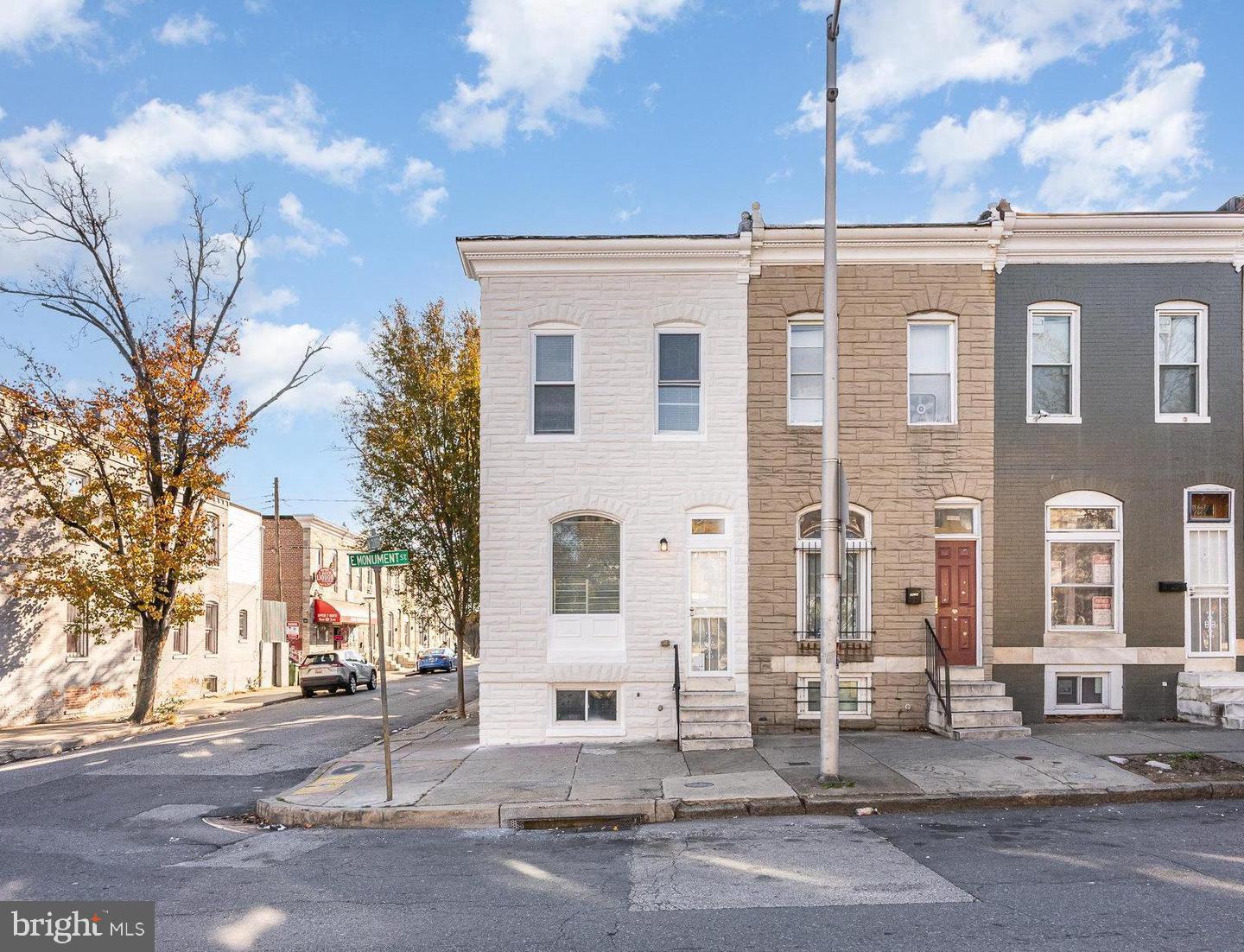 2621 E Monument St — photo