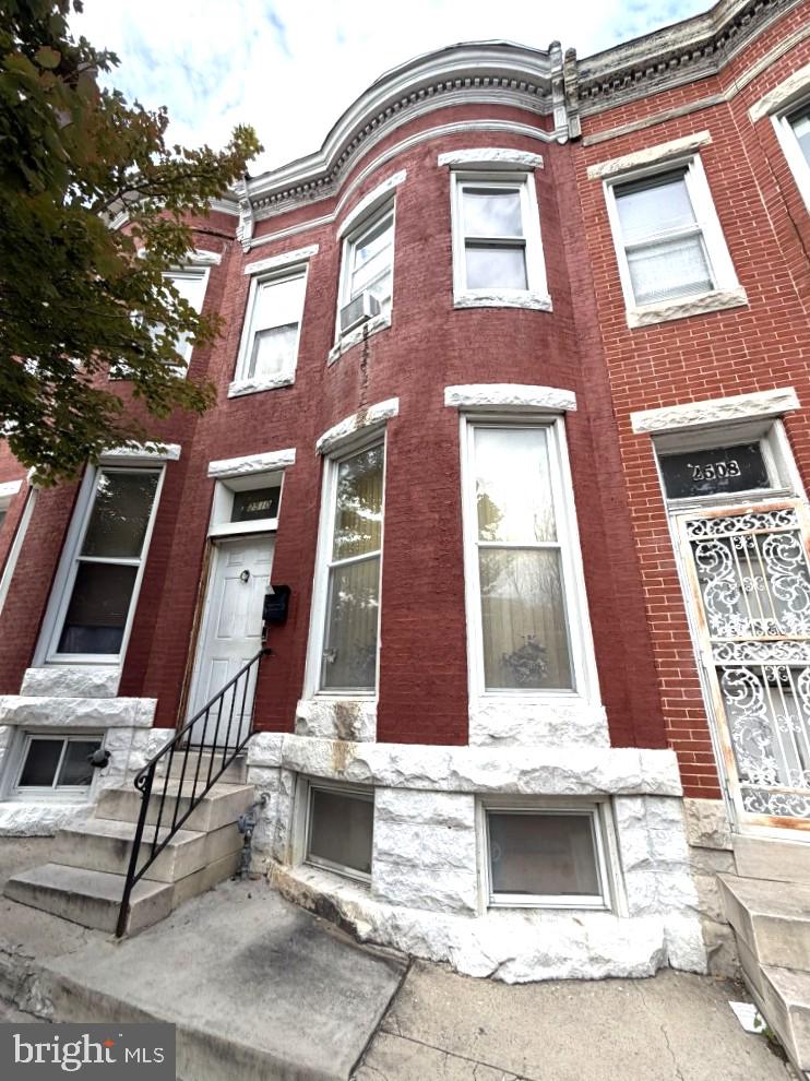 2510 W Fairmount Ave — photo