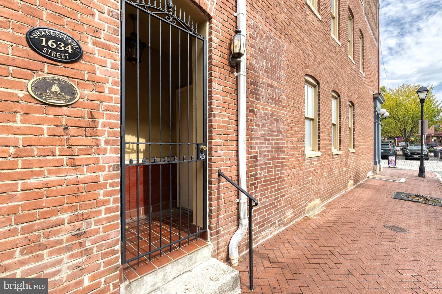 1634 Shakespeare St #6 — photo