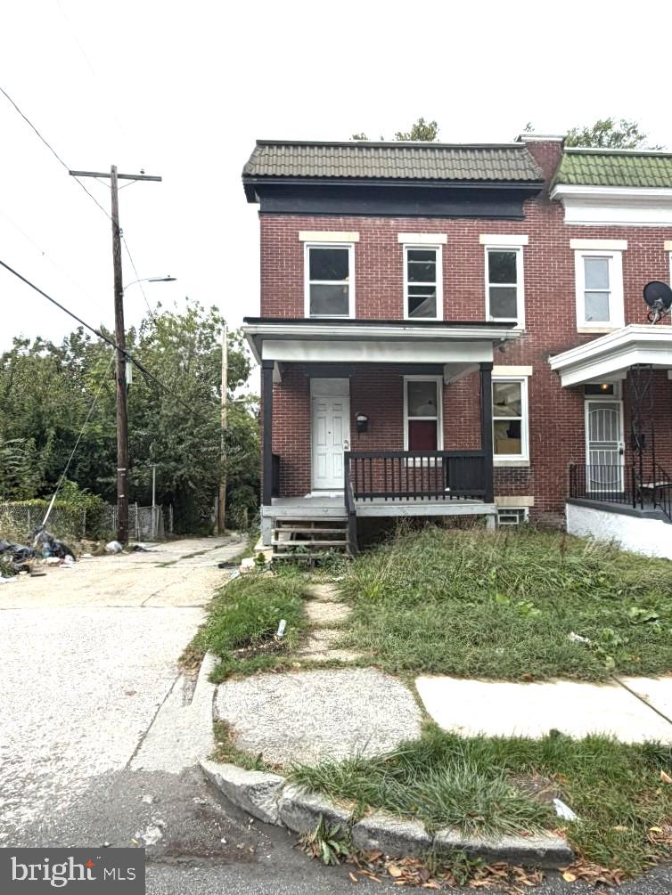 527 N Edgewood St — photo