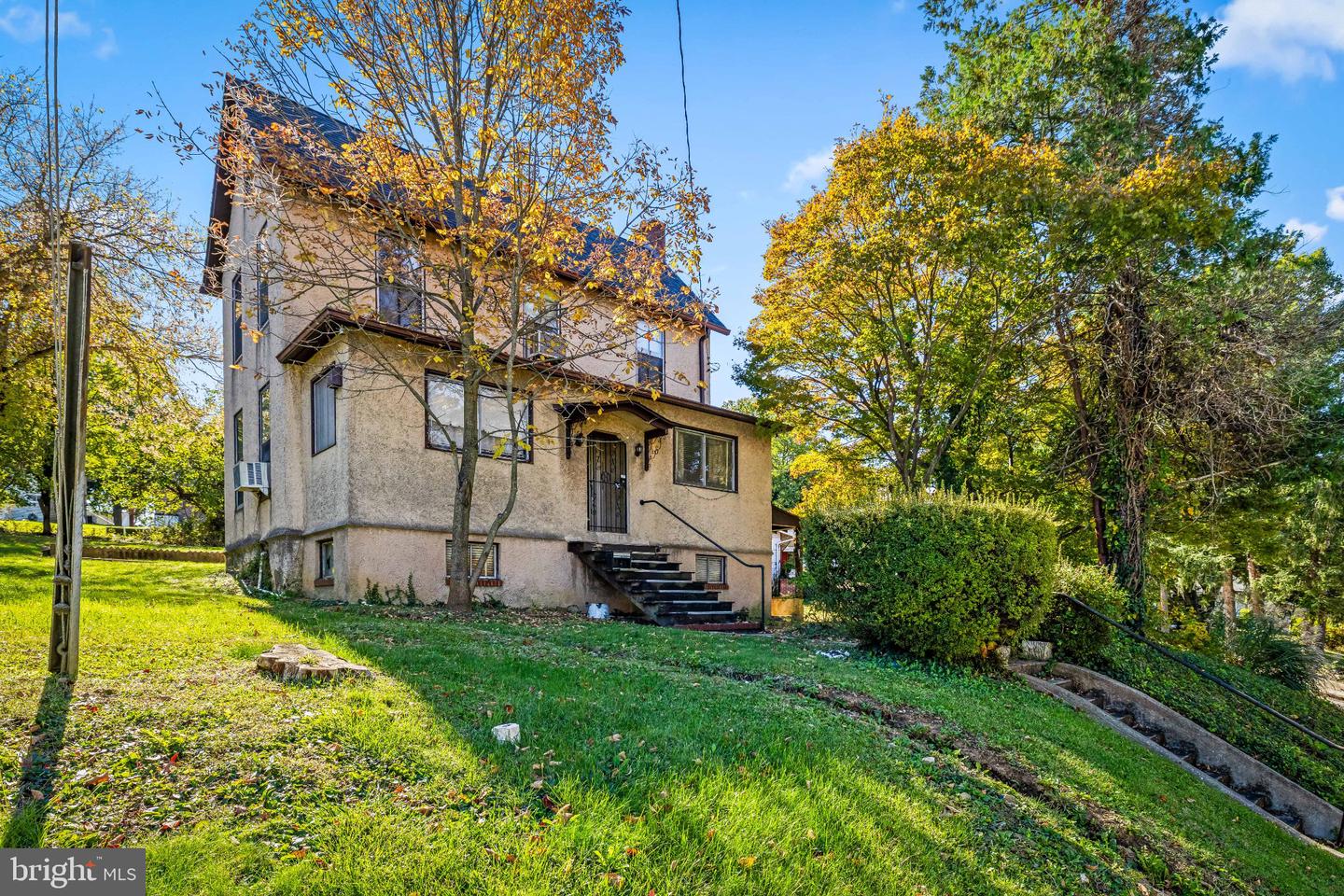 4817 W Forest Park Ave — photo
