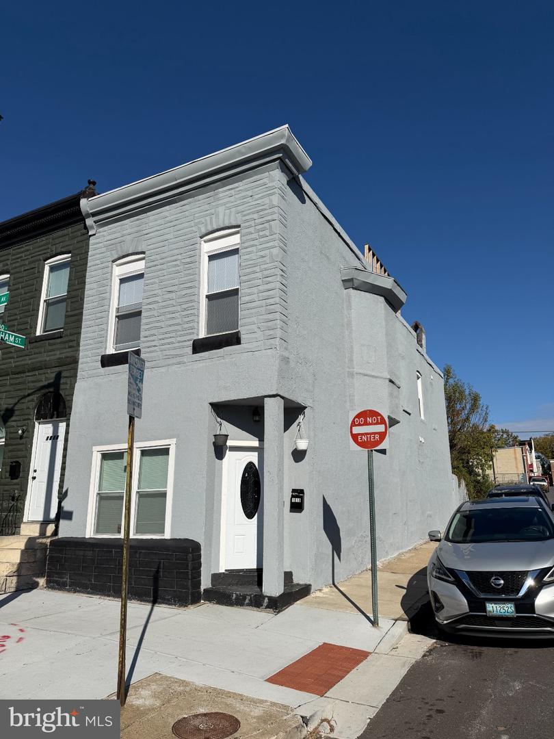 1818 E Lafayette Ave — photo