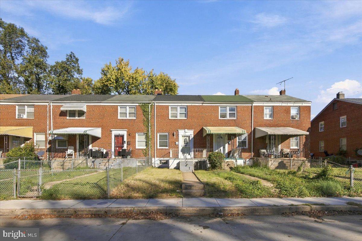 2716 Spaulding Ave — photo