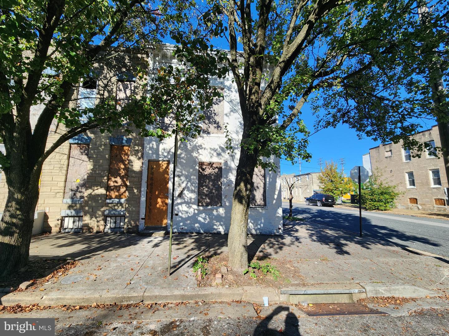 2200 Sidney Ave — photo