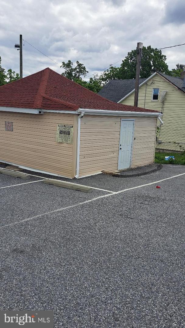 7701 Belair #Rear Garage — photo
