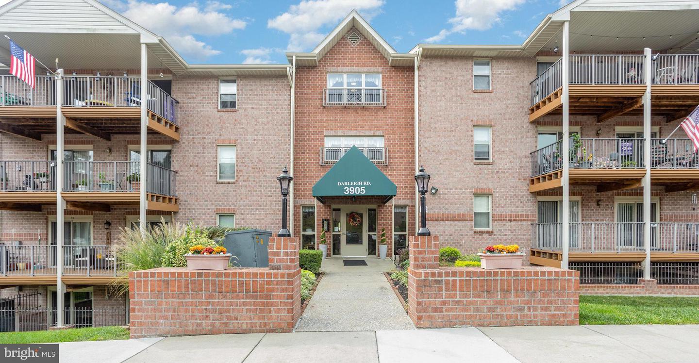 3905 Darleigh Rd #F — photo