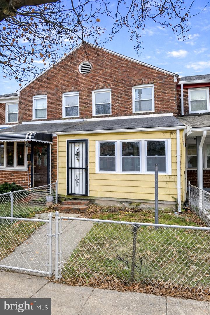 414 Avondale Rd — photo