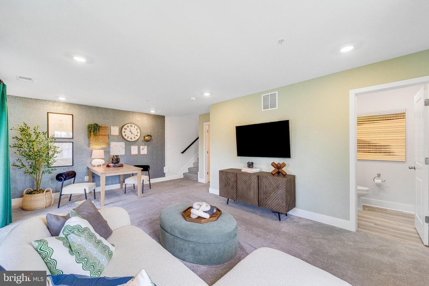 511 Downswing Road, Baltimore, MD 21208 — photo 2