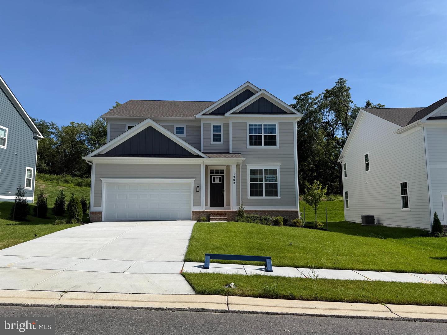 1202 Otter Point Ct — photo