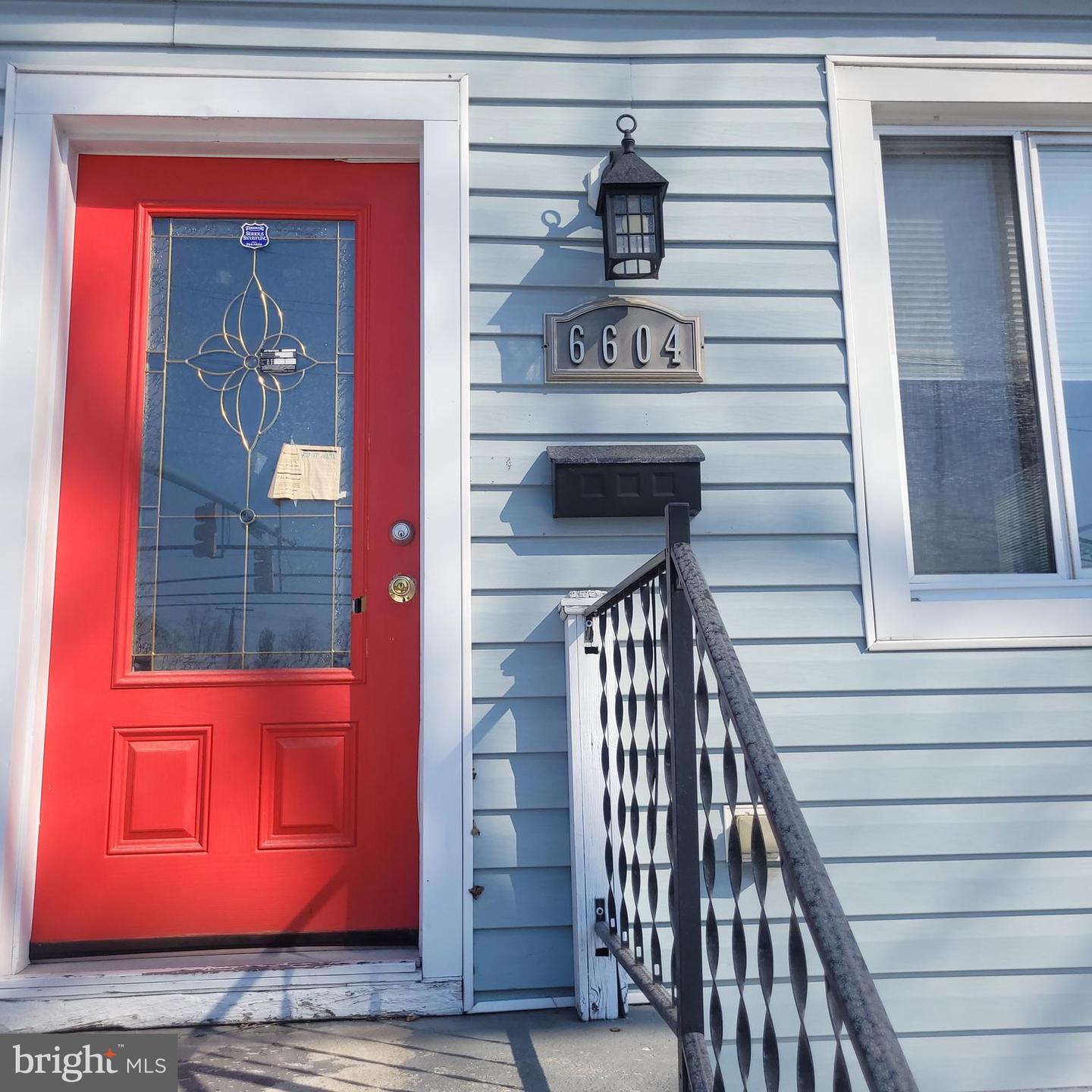 6604 Dogwood Rd — photo