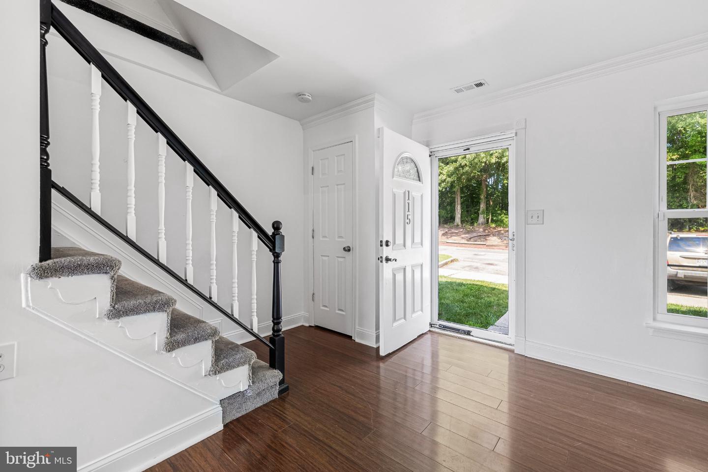 115 Marine Oaks — photo