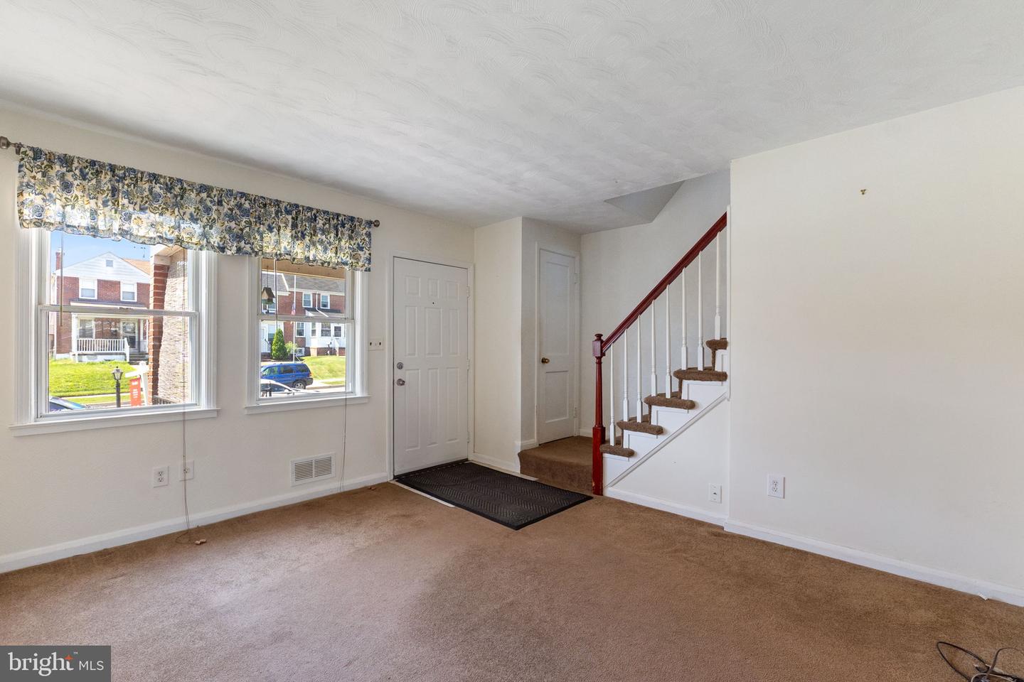 7548 Westfield Rd — photo
