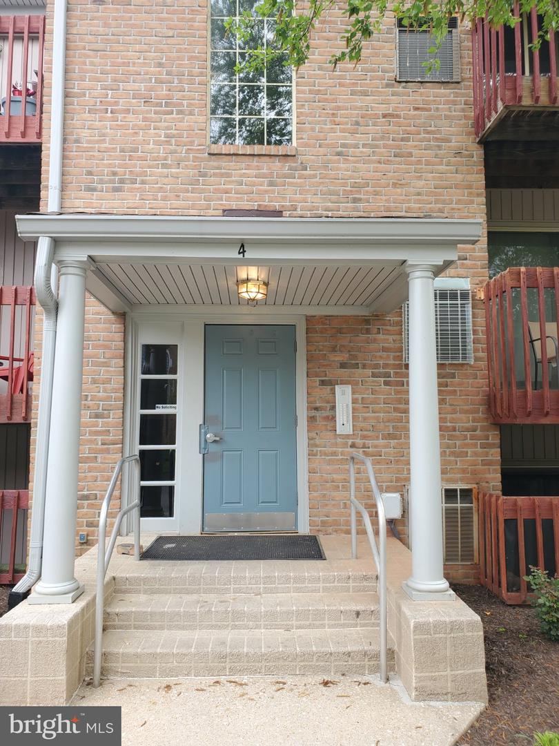 4 Banyan Wood Ct #304 — photo