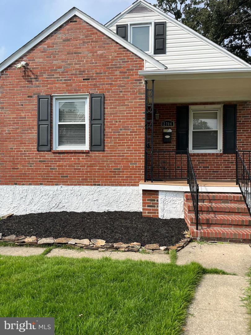 2704 Garnet Road — photo