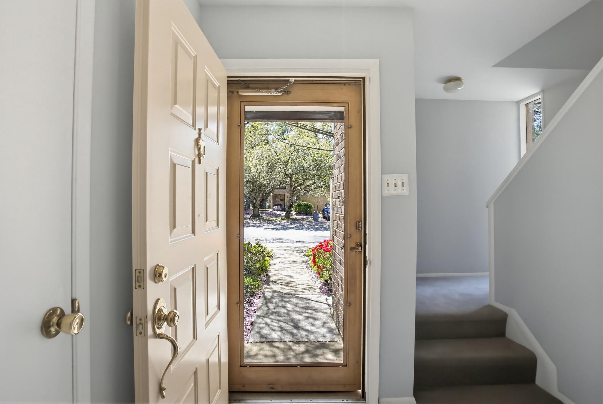 20 Pickburn Ct #D — photo