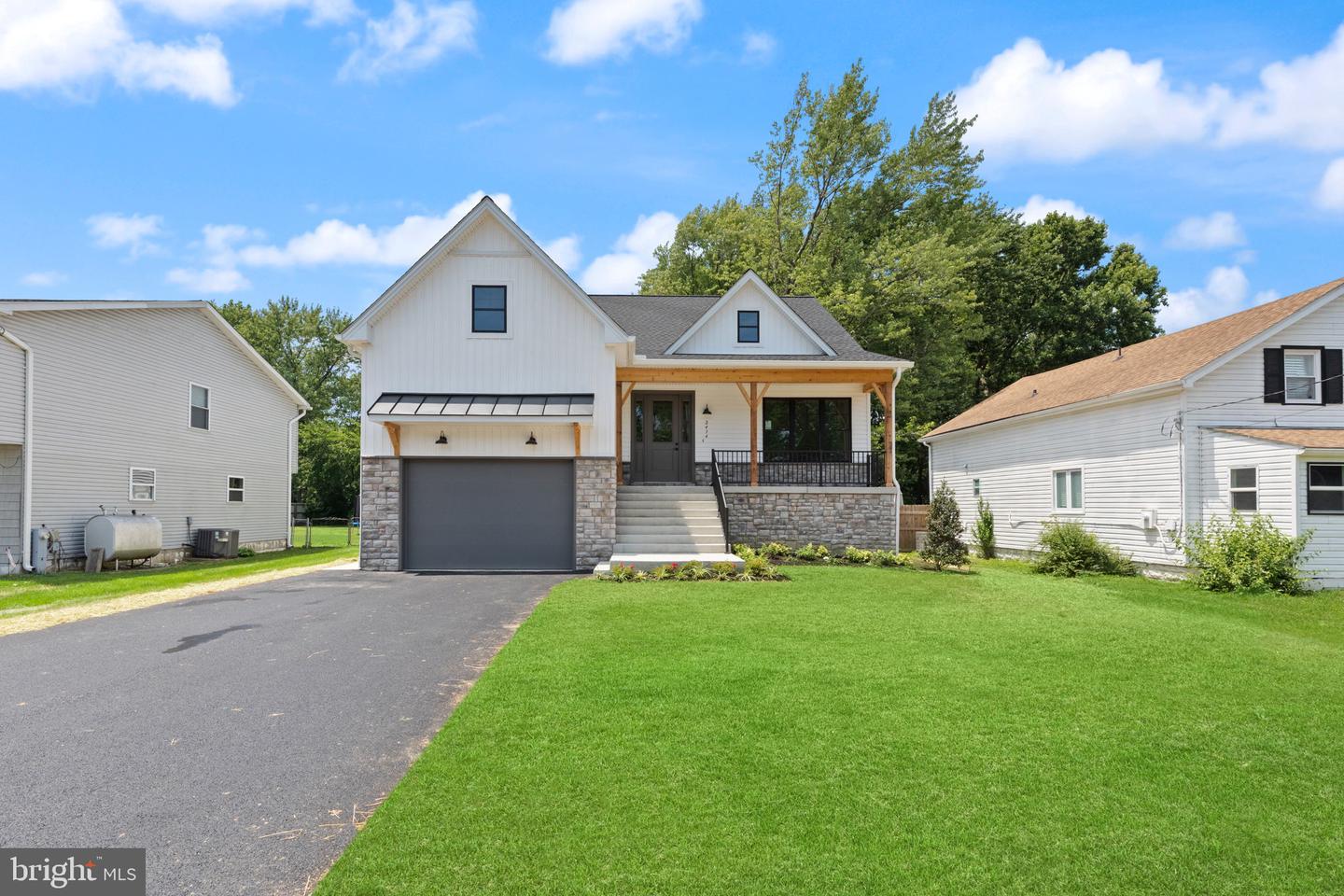 2434 Lodge Farm Rd — photo