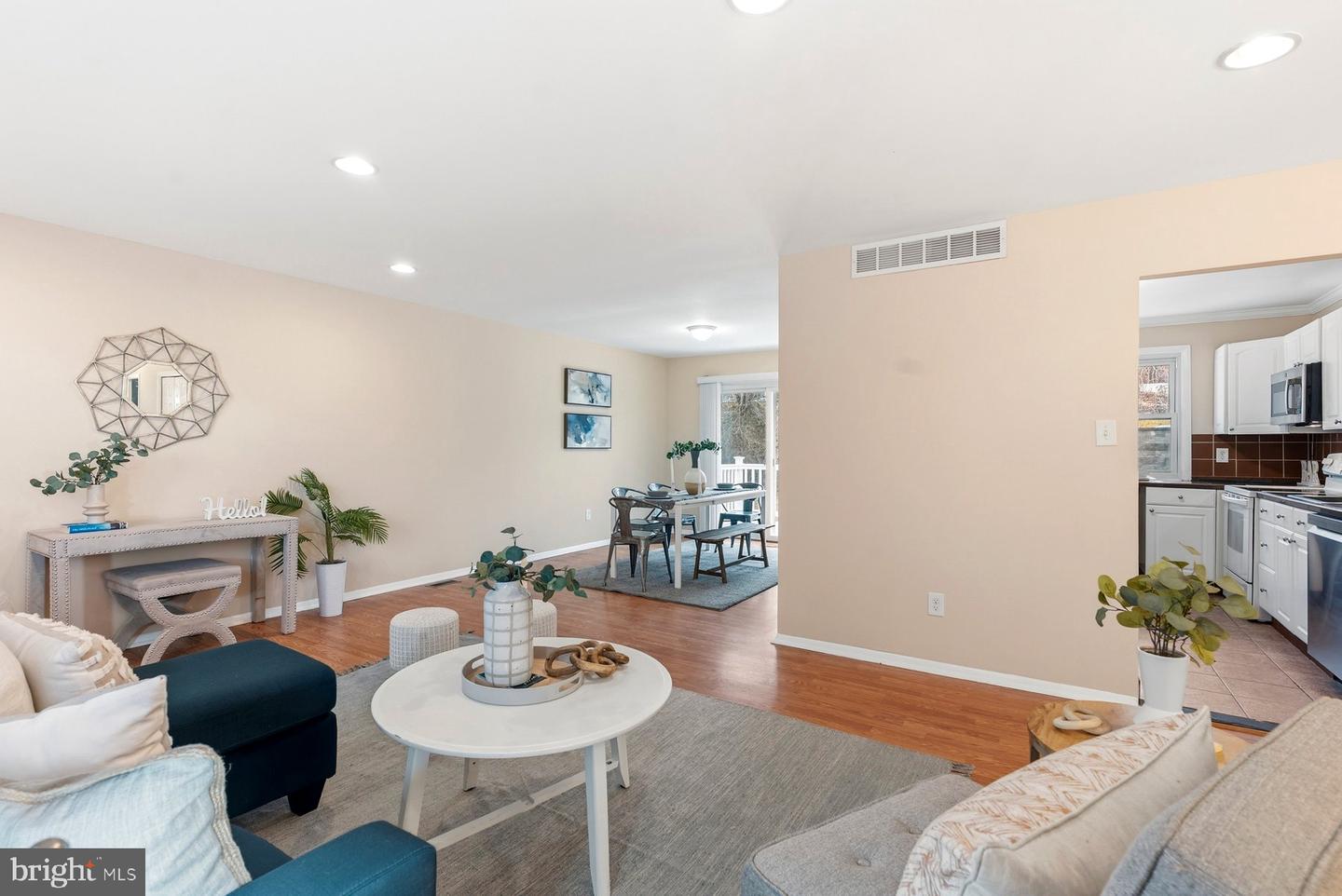 910 Crestwick Road, Towson, MD 21286 — photo 3