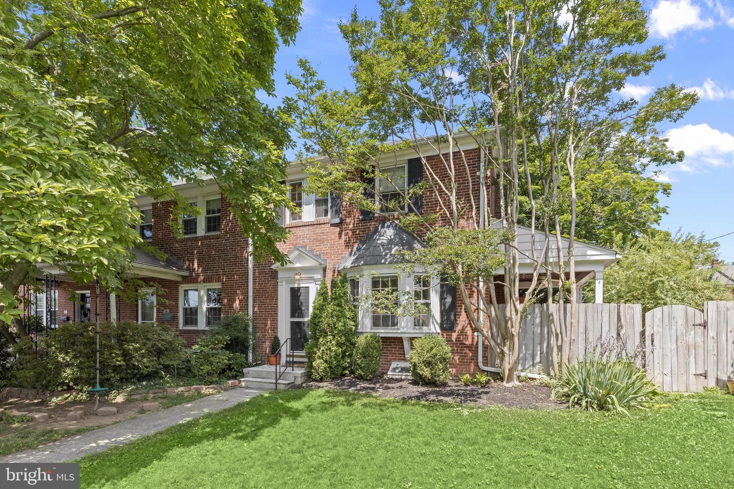 8 Dunkirk Road, Baltimore, MD 21212