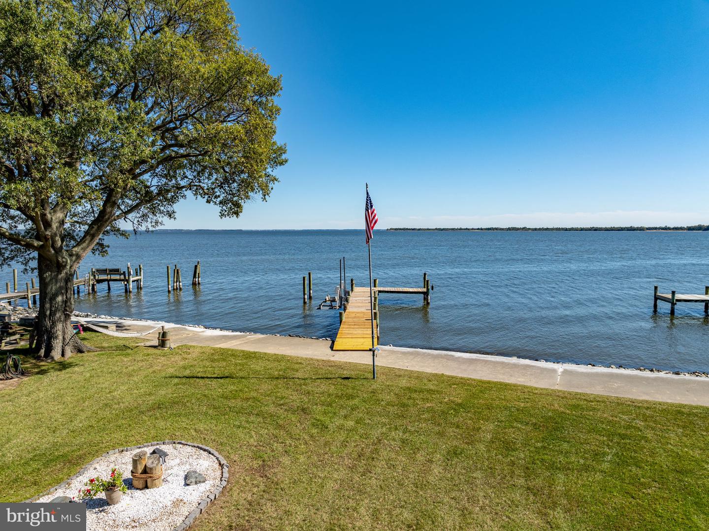 2545 Barrison Point Road, Baltimore, MD 21221 — photo 2