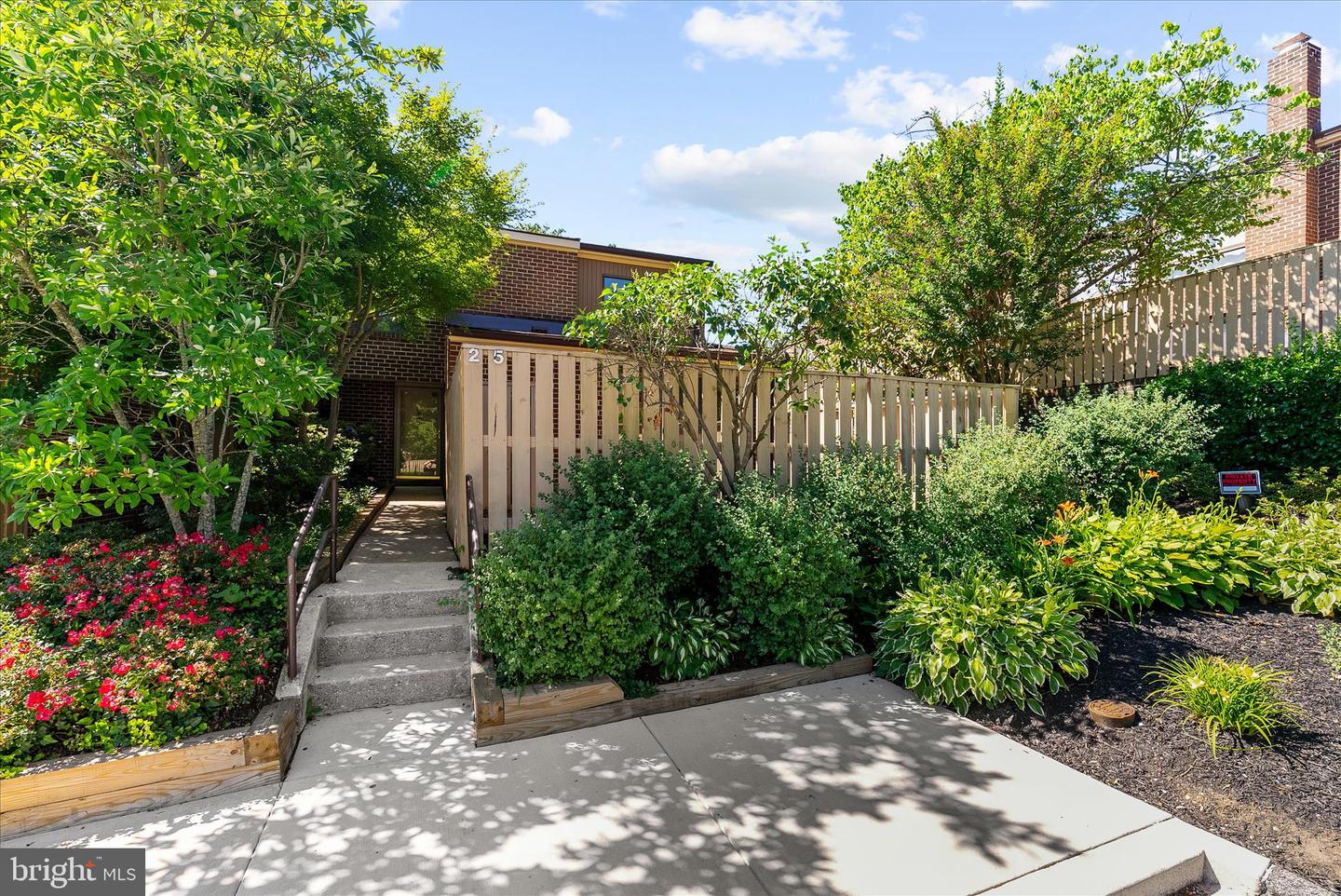 25 Tanner Ct #H — photo