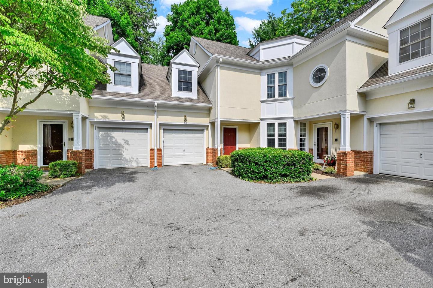 16 Mary Carroll Ct #16 — photo