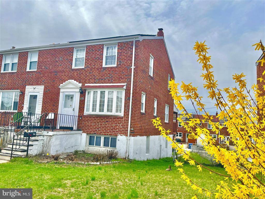 924 Palladi Dr — photo