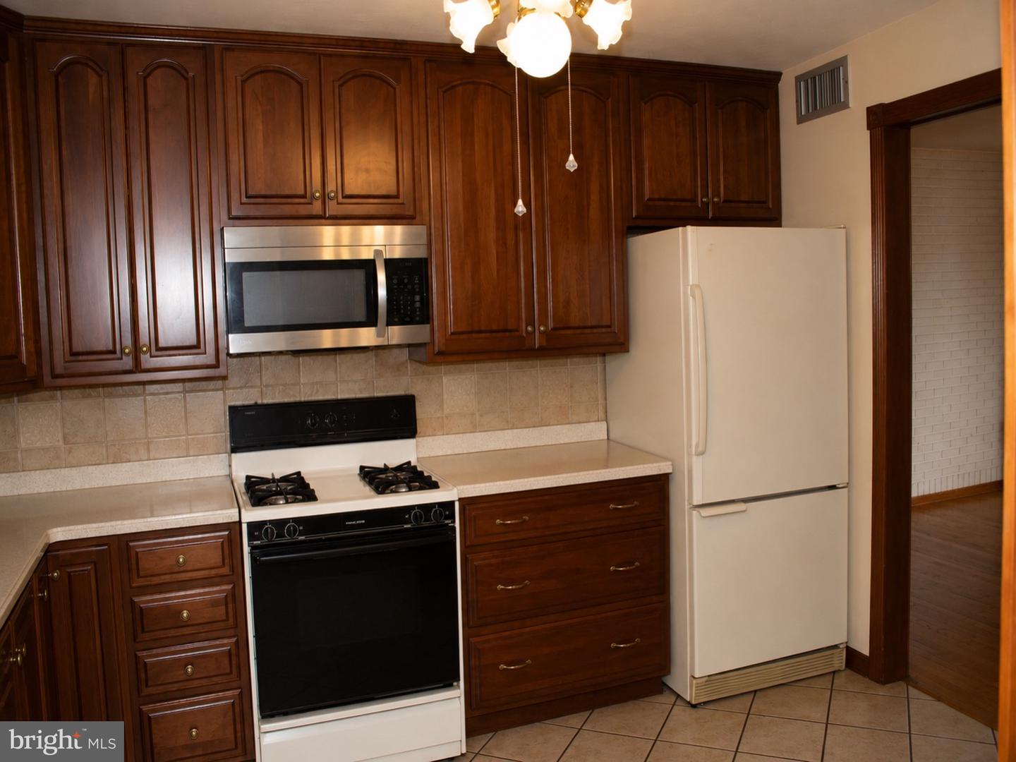 709 Margo Road, Baltimore, MD 21222 — photo 3