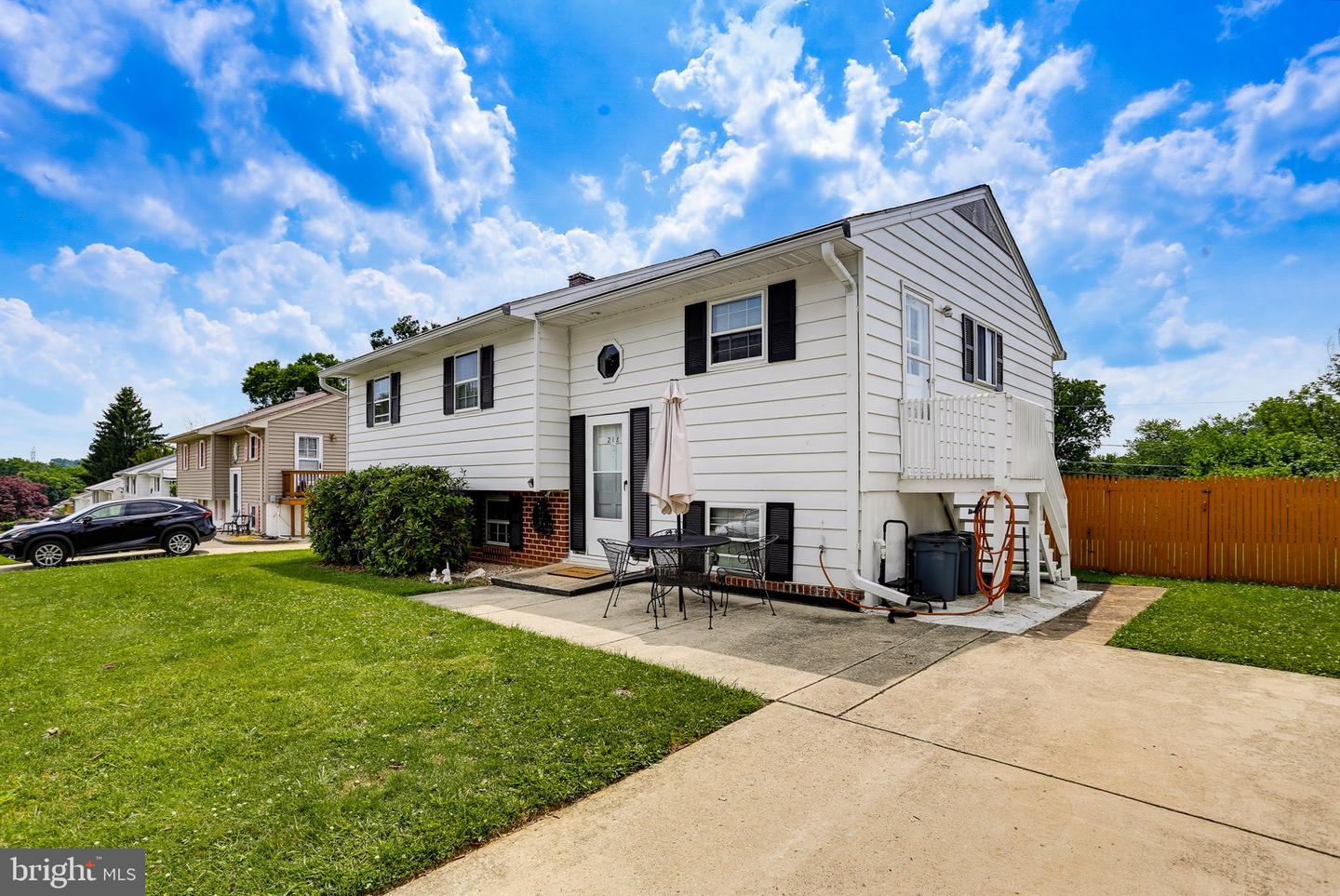 218 Timber Grove Rd — photo