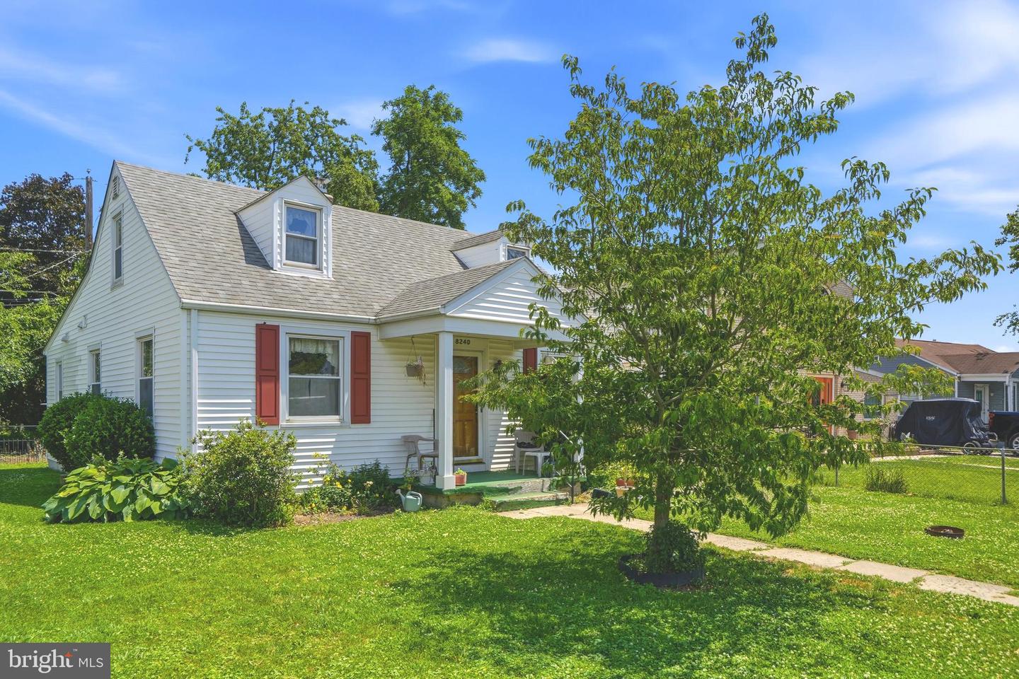 8240 Longpoint Road, Baltimore, MD 21222 — photo 2