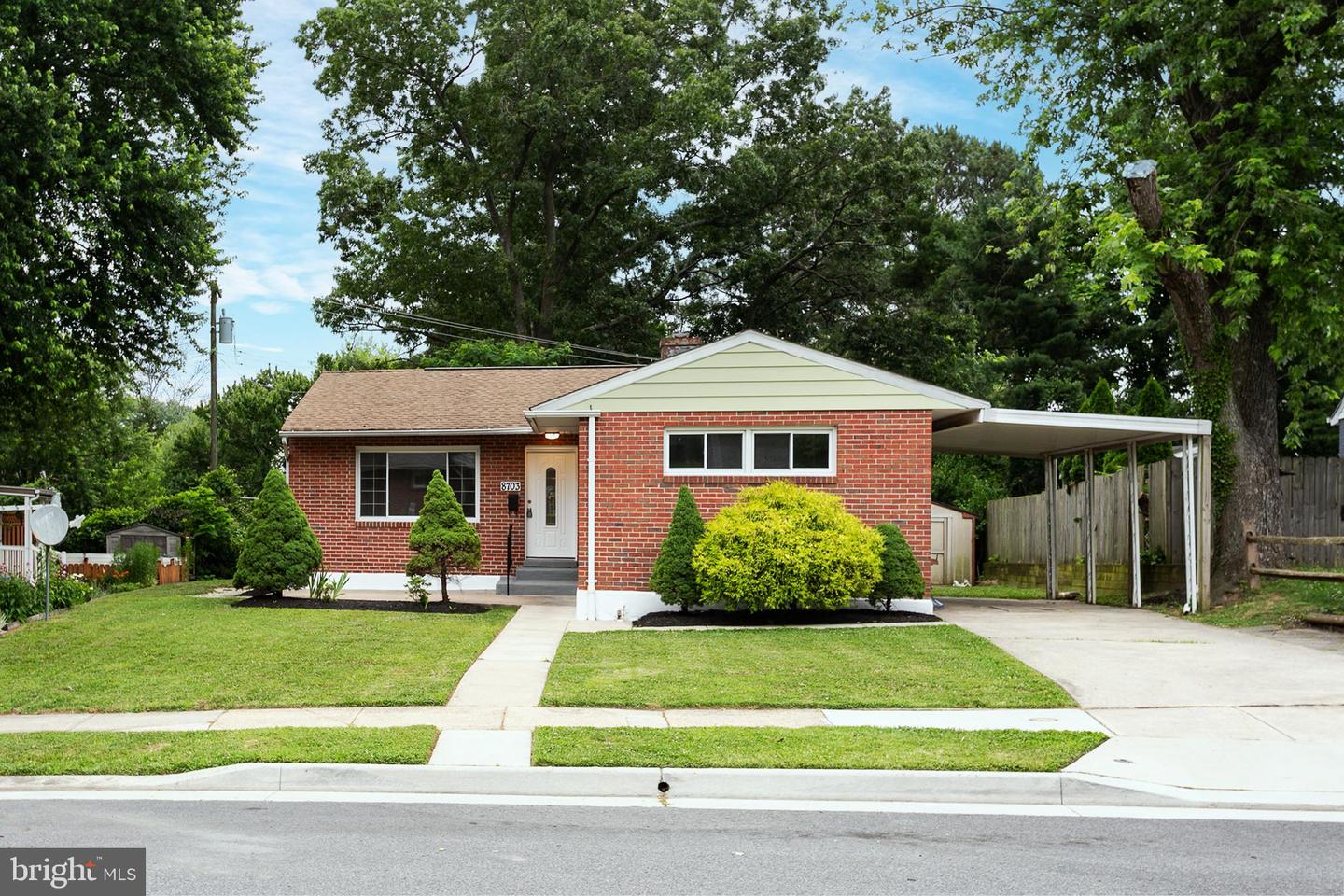 8703 Edgefield Rd — photo