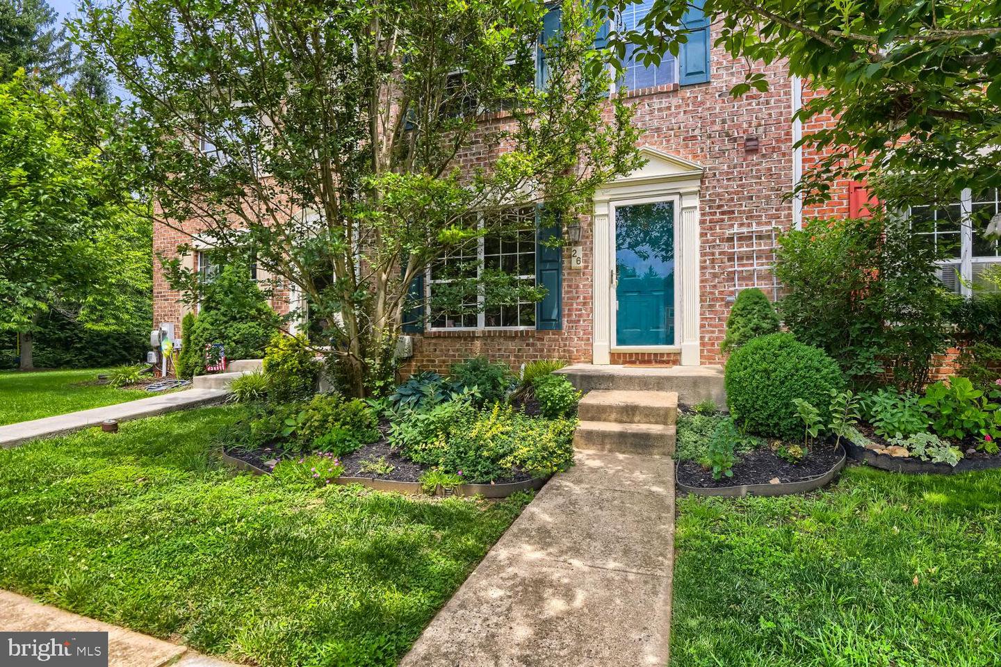 26 White Pine Ct — photo