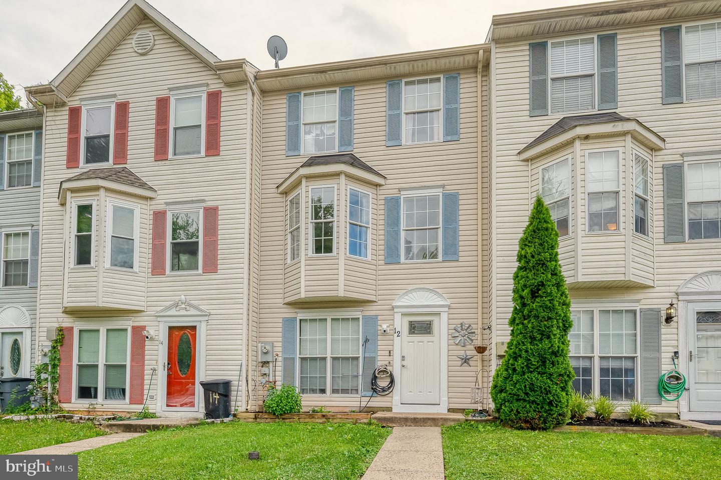 12 White Laurel Ct — photo
